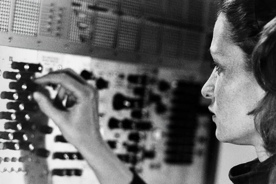 Éliane Radigue -- Courtesy of Éliane Radigue, Yves Arman, Foundation A.R.M.A.N.