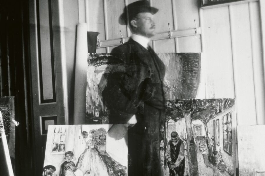 Edvard Munch with his artwork -- Photo courtesy of Munch Museum Oslo